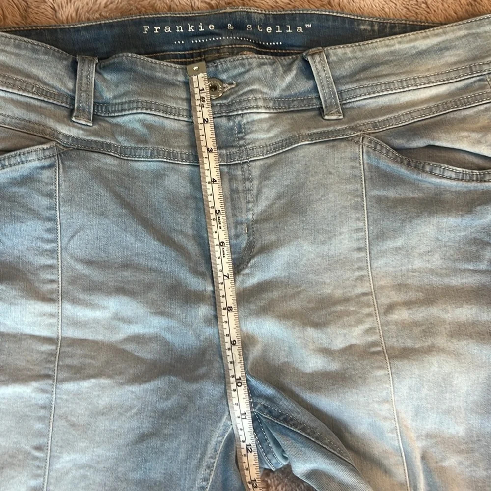 Frankie & Stella Jeanieologie capris light wash - Picture 7 of 11